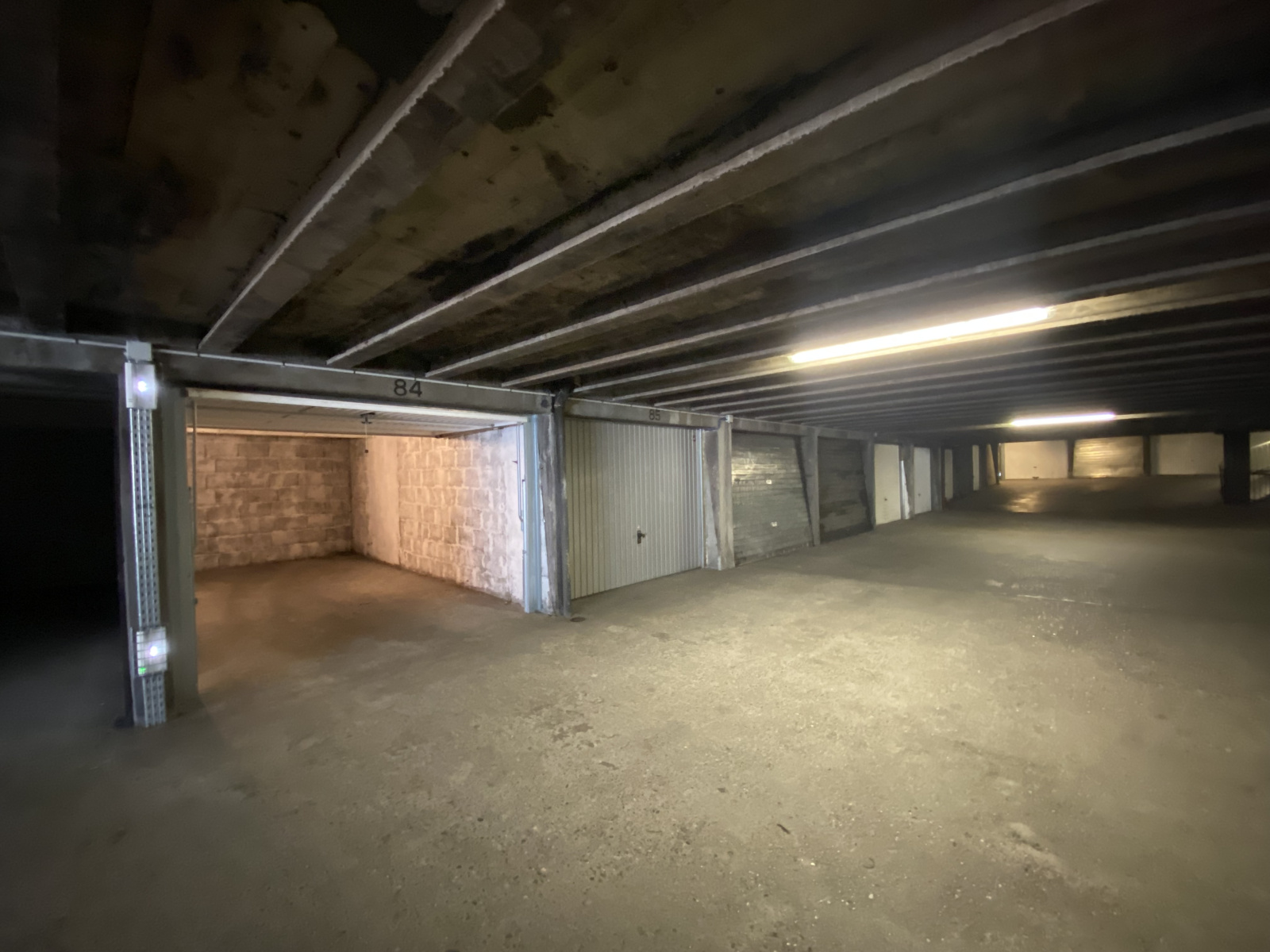 Image_1, Garage, Grenoble, ref :0103